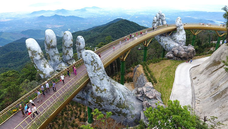tour-ba-na-hills-massage-hoi-quan-dong-y-da-nang