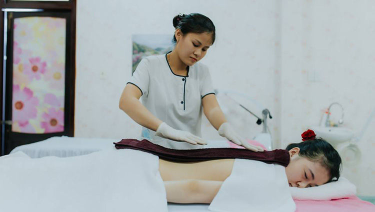 tour-ba-na-hills-massage-hoi-quan-dong-y-da-nang