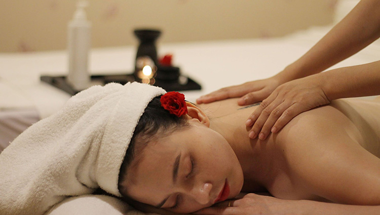 bay-spa-massage-san-bay-tan-son-nhat