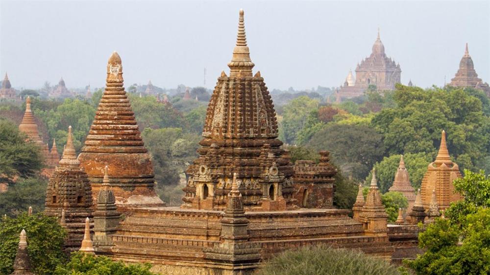03. Chiêm ngưỡng các ngôi đền xung quanh