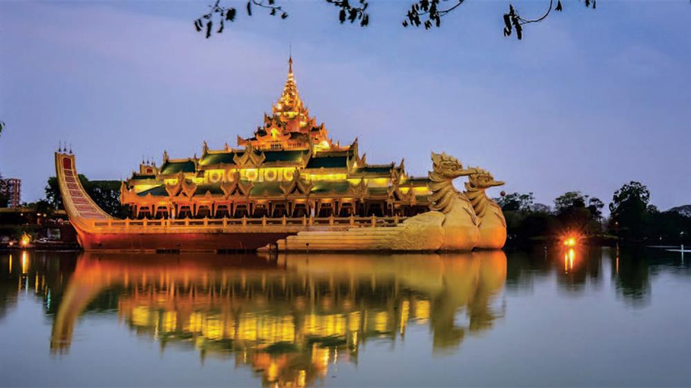 04. Hồ Kandawgyi Lake