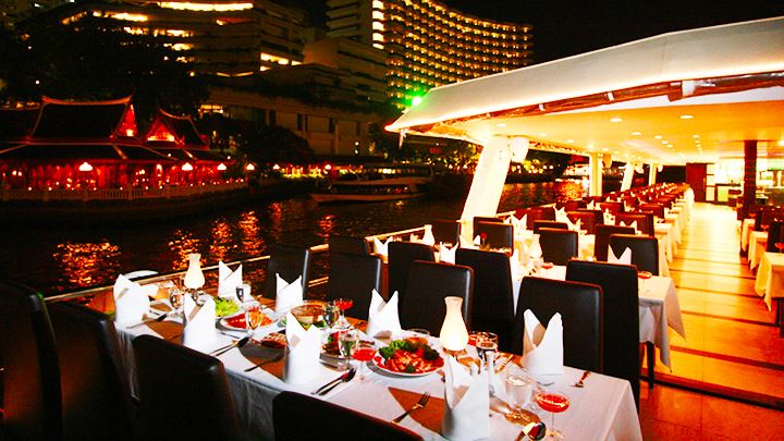 Ăn tối trên du thuyền Chao Phraya Princess