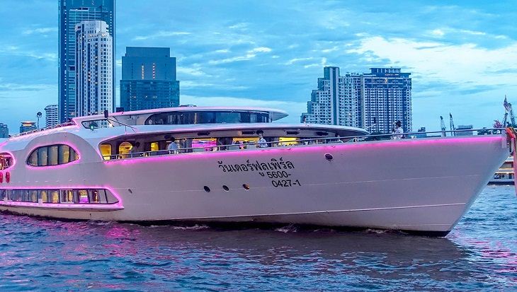 Ăn tối trên du thuyền Wonderful Pearl Bangkok