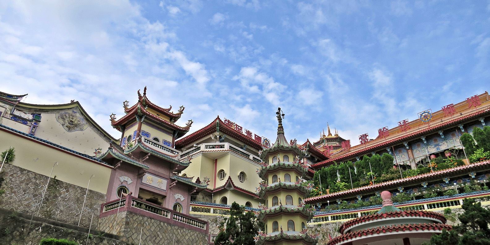 Hình của Tour Đền Kek Lok Si và đồi Penang