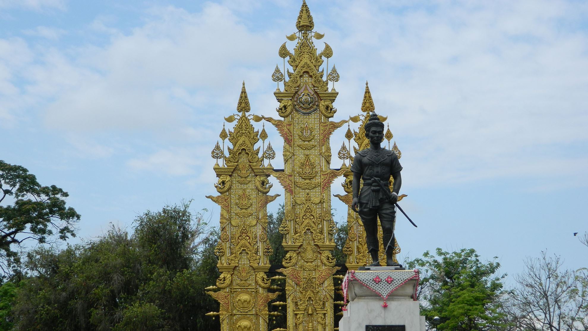 Hình của danh mục King Mengrai the Great Monument