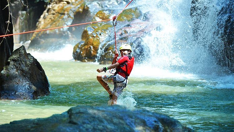 Tour mạo hiểm trượt thác Datanla Đà Lạt (25m)