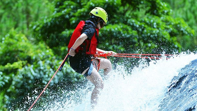 Tour mạo hiểm trượt thác Datanla Đà Lạt (25m)