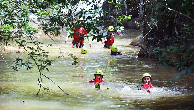 Tour mạo hiểm trượt thác Datanla Đà Lạt (25m)