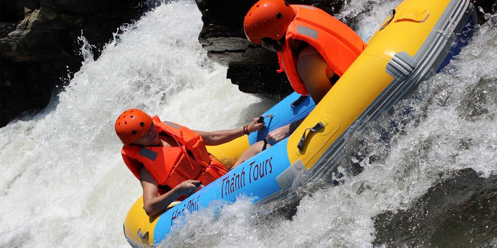 Tour trượt thác Hòa Phú Thành