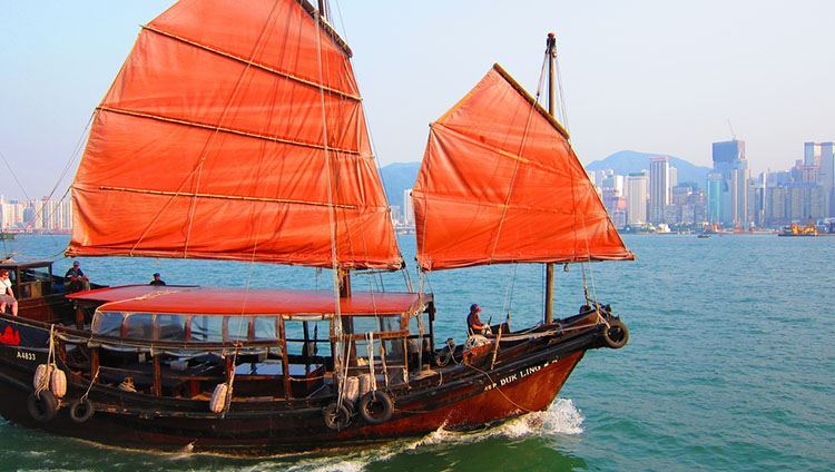 Dukling Cruise Hong Kong