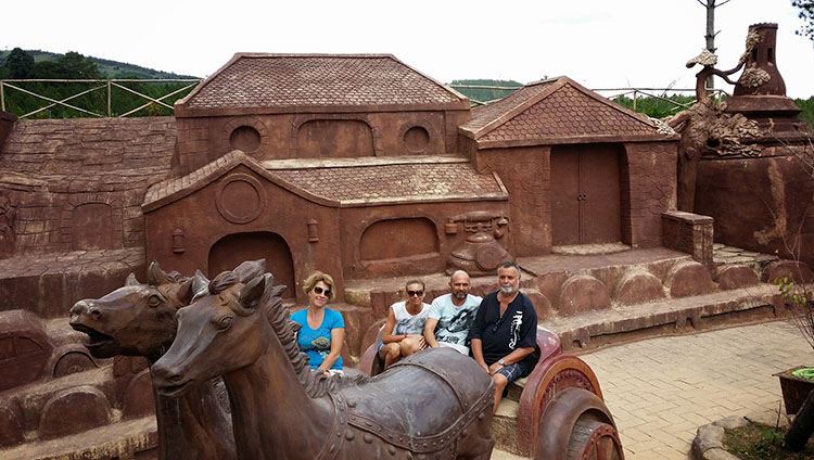 Tour tham quan làng Cù Lần - Ma Rừng Lữ Quán