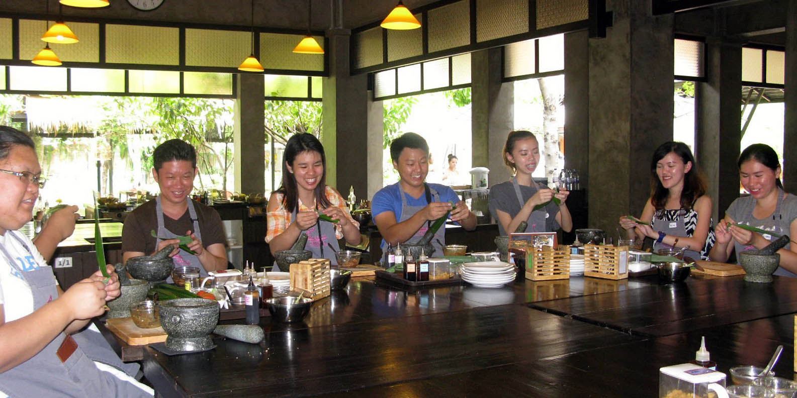 Học nấu ăn kiểu thái tại trường Baipai Thai
