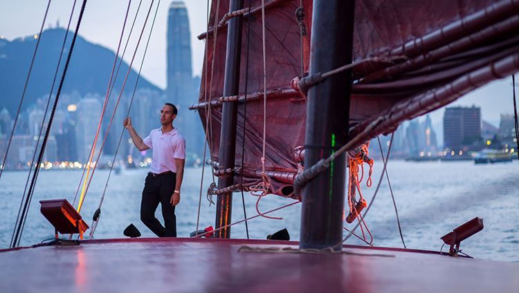 Dukling Cruise Hong Kong