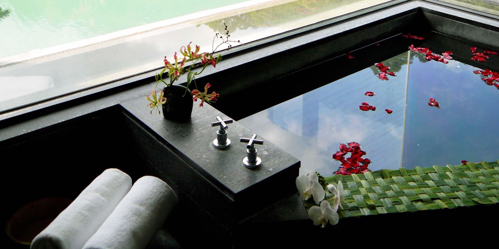 Vé Volando Urai Grand View Bathhouse