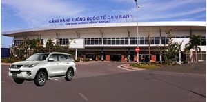 Hình của Xe riêng  Sân bay Cam Ranh ⬄NhaTrang