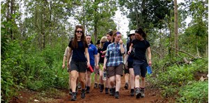 Tour trekking miền núi Chiang Dao