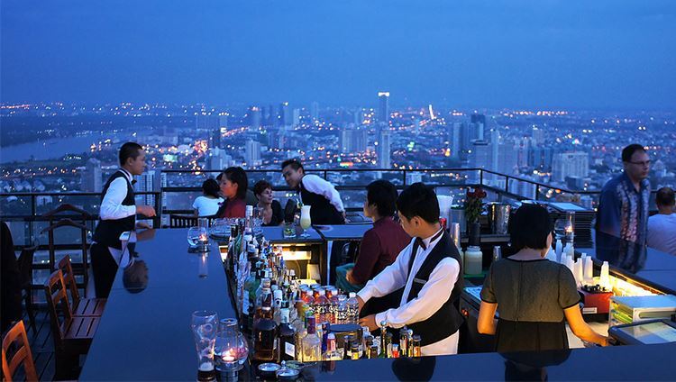 Ăn tối nhà hàng Vertigo and Moon Bar Bangkok