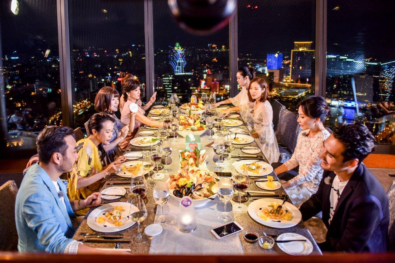 360° Café tại tháp Macau