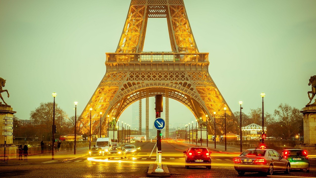 Paris Hop-on & Hop-off Bus