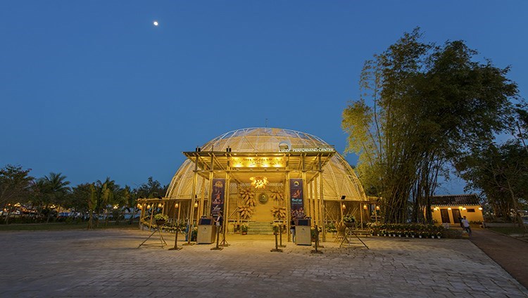 À Ố Show Hội An