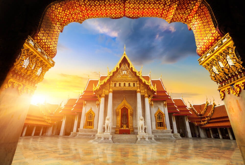 Tour tham quan Hoàng Cung và Chùa Phật Ngọc