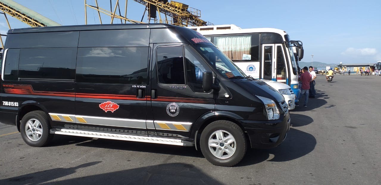 Xe đi Huế từ Đà Nẵng và ngược lại (xe limousine)