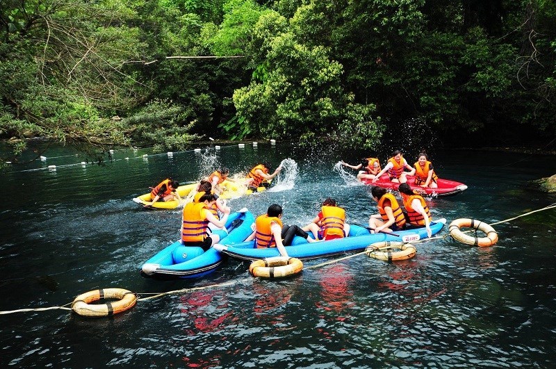 Tour Động Thiên Đường – Suối Nước Moọc (1 ngày)