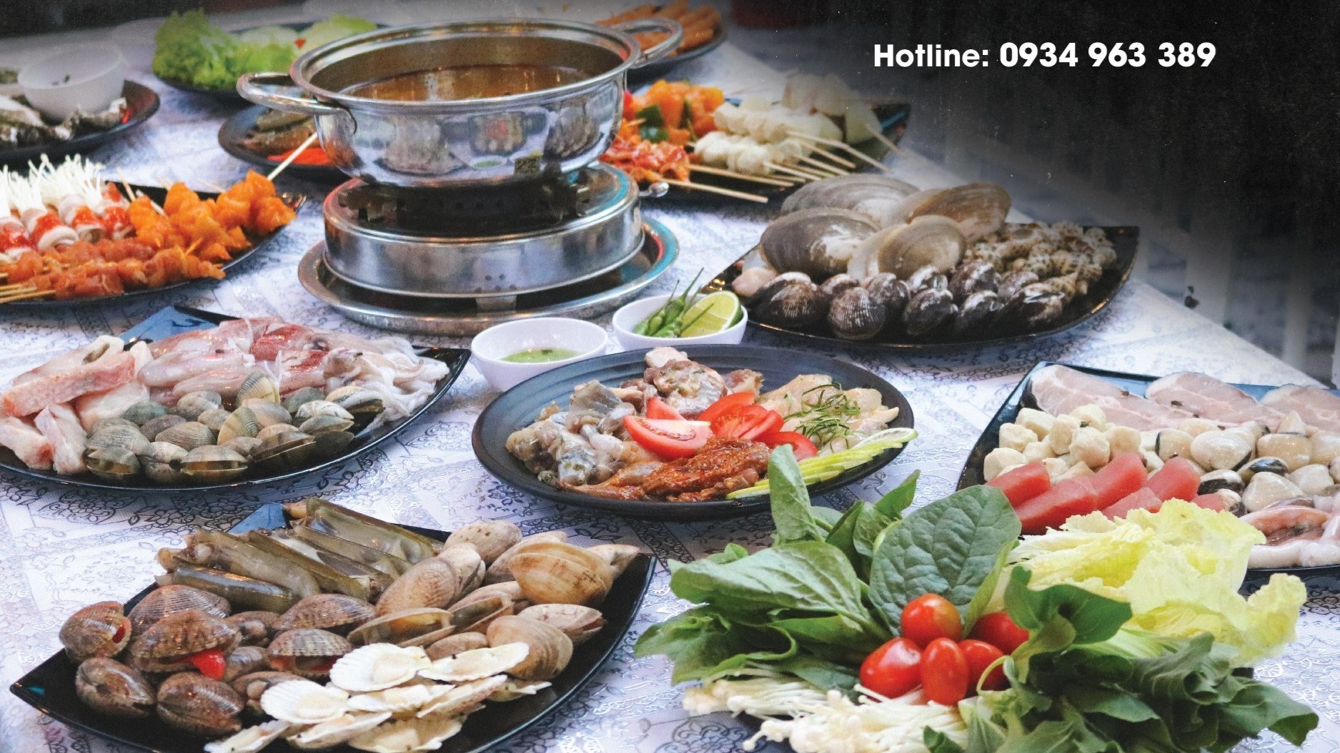Buffet hải sản lẩu và nướng tại nhà hàng Roly