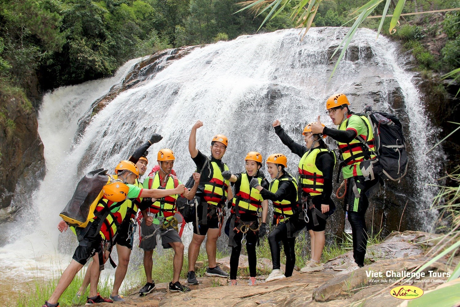 Tour vượt thác Đà Lạt.