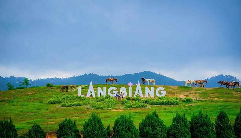 Tour Langbiang, Thác Datanla và Crazy House