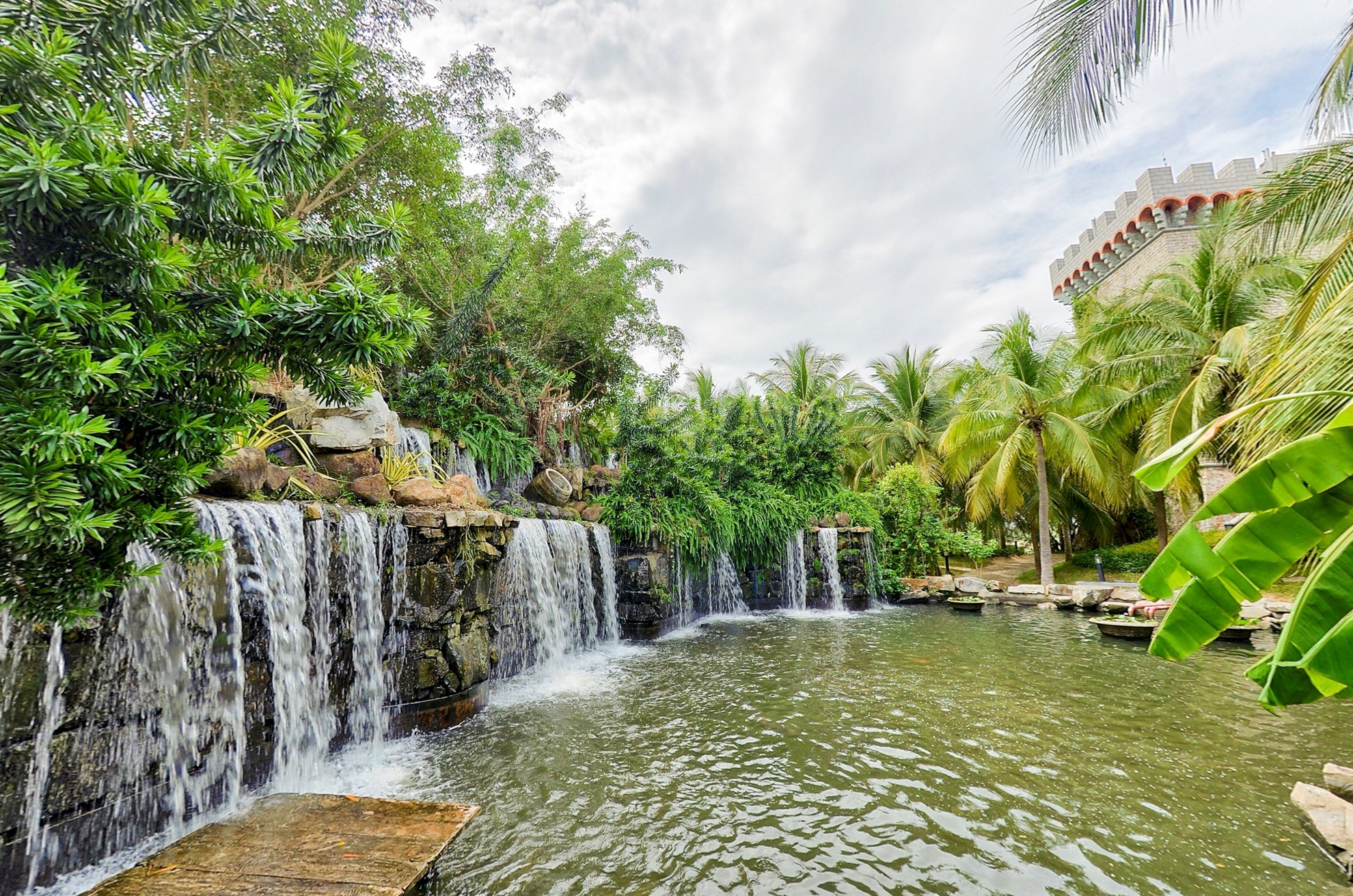 Vé Lâu đài rượu vang RD Phan Thiết