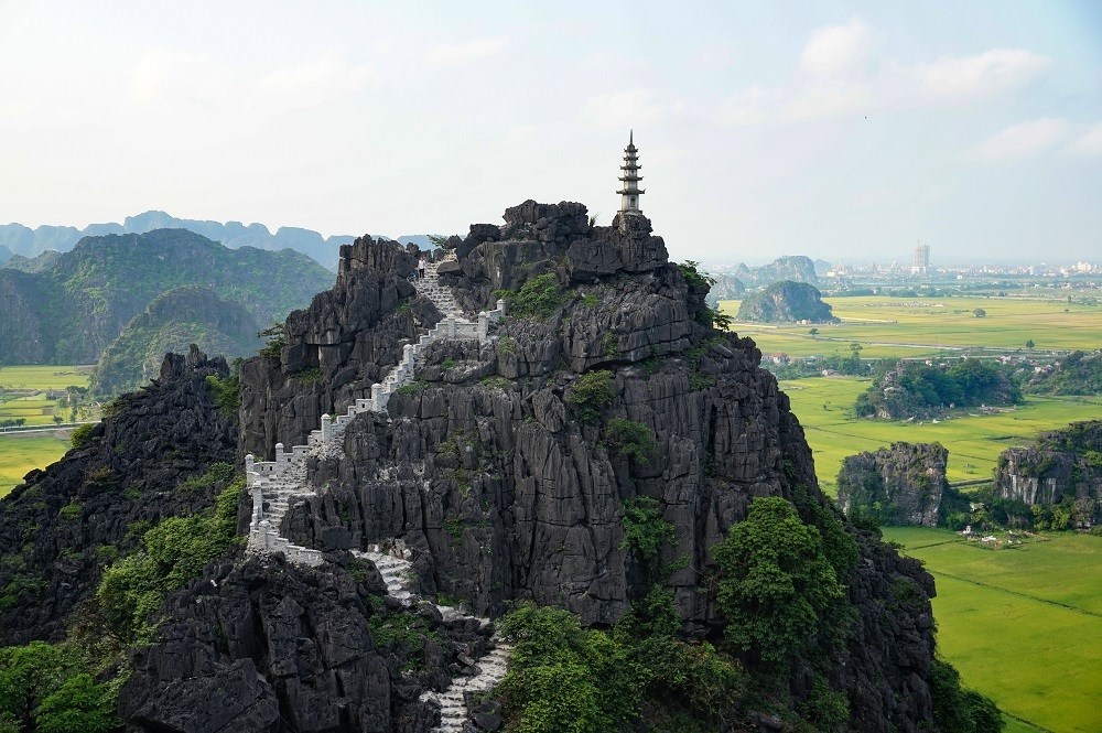Tour tham quan Hoa Lư - Tam Cốc - Hang Múa (BUS)