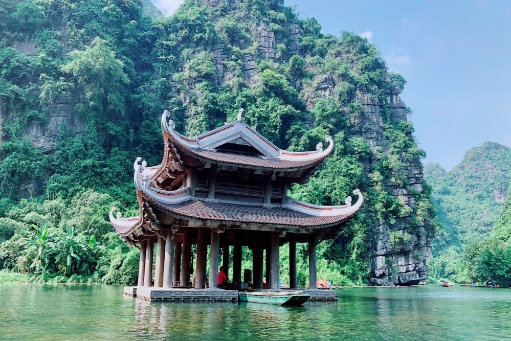 Bái Đính - Tràng An - Hang Múa (BUS)