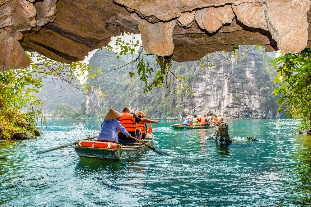 Bái Đính - Tràng An - Hang Múa (BUS)