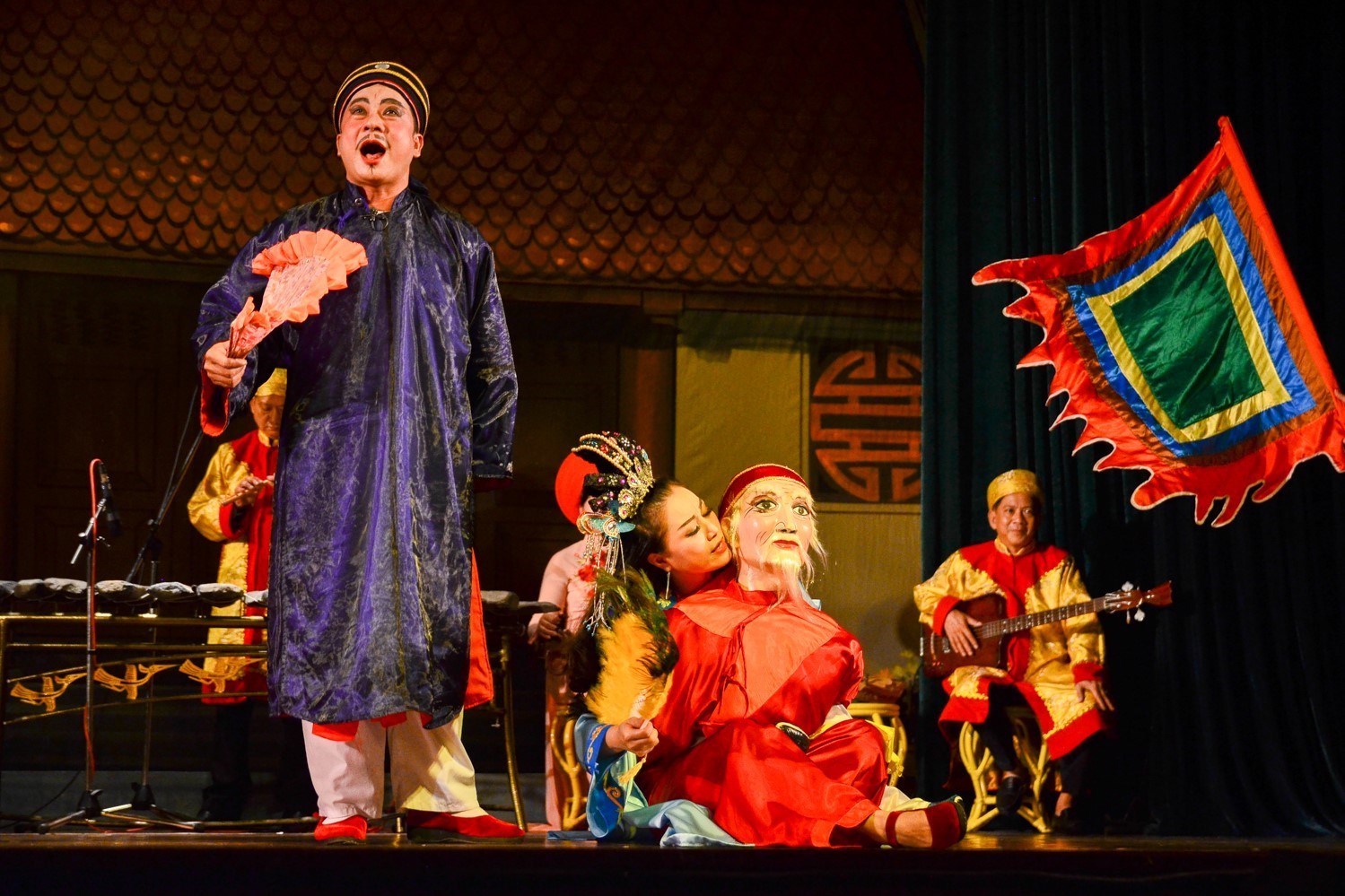 Show Diễn Hồn Việt