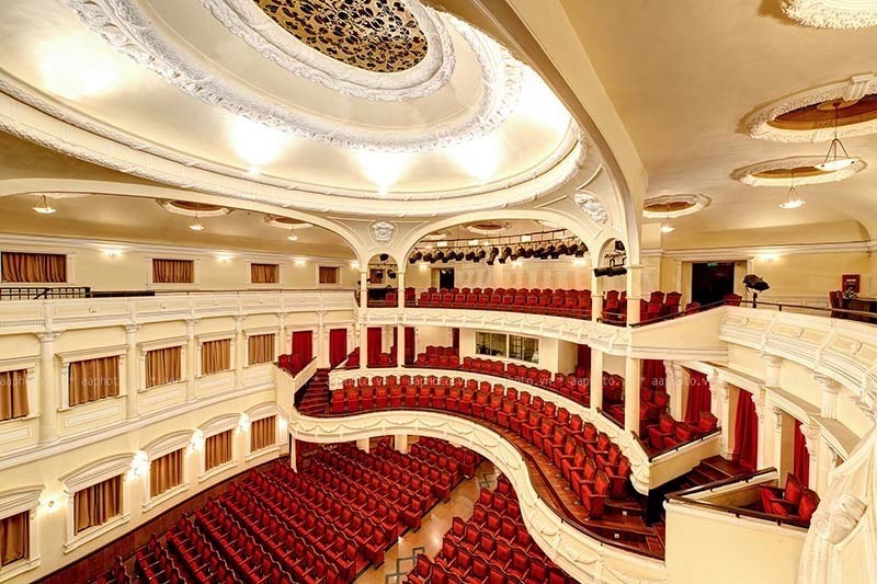 À Ố Show