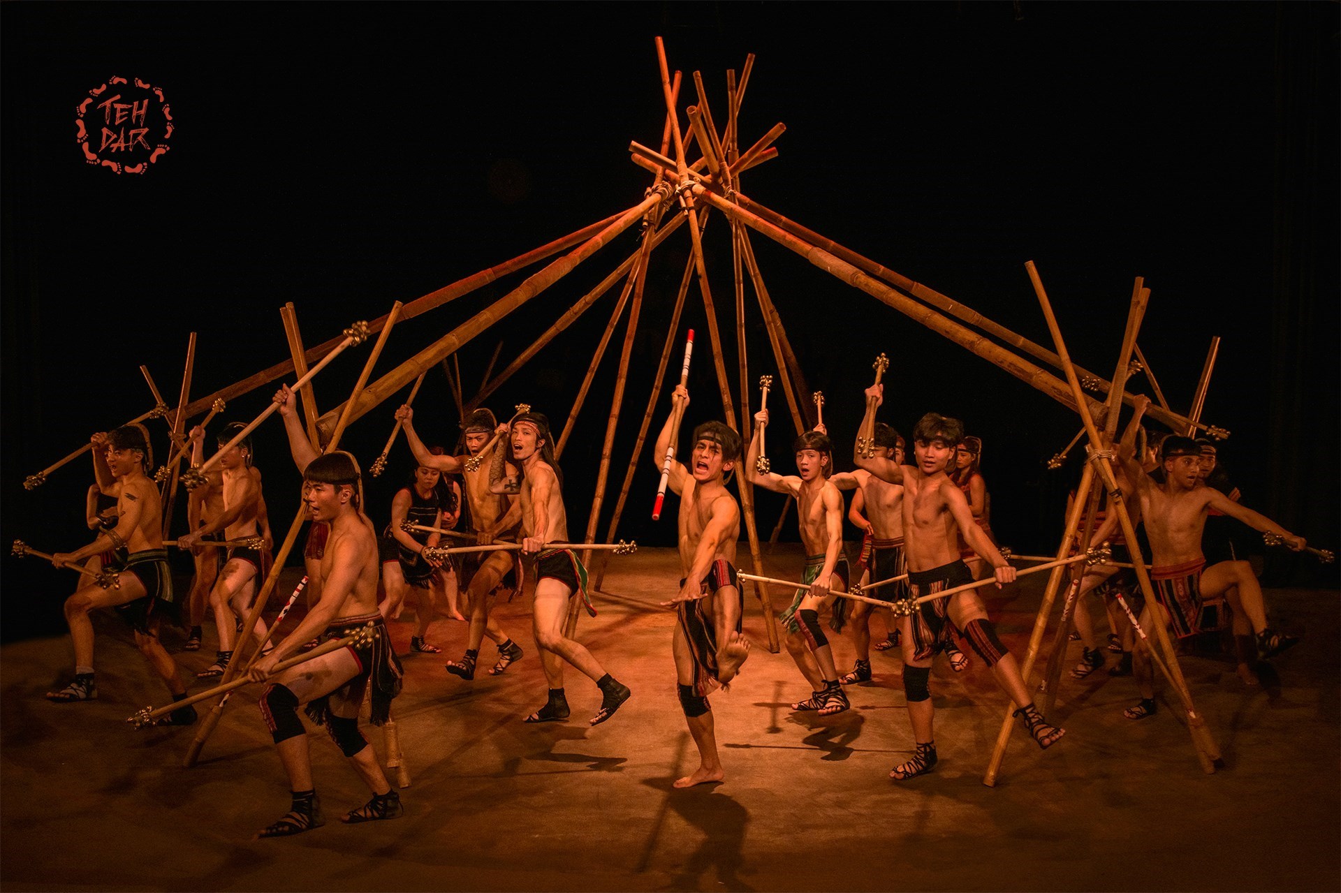 Teh Dar Show Hội An
