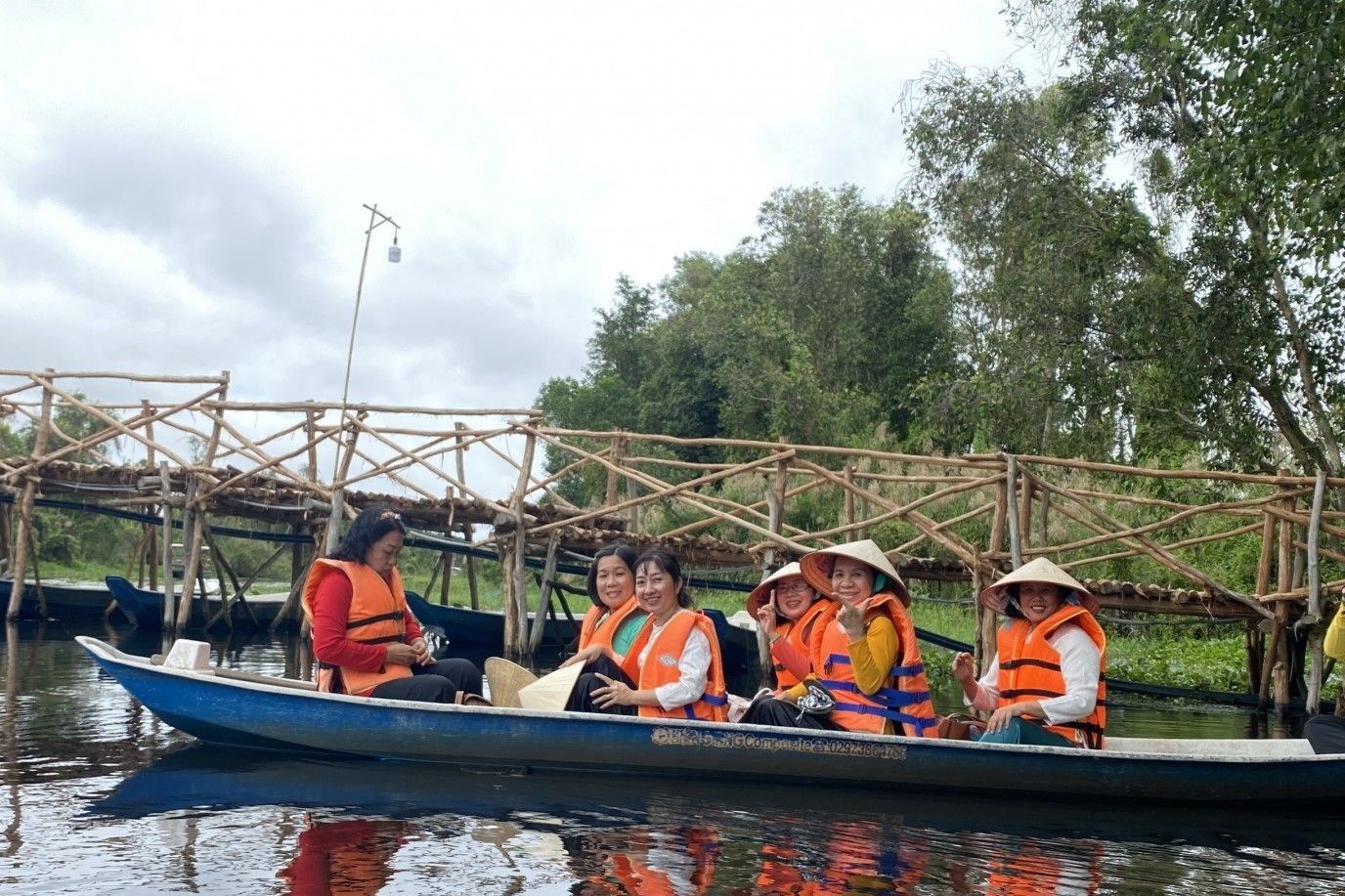 Tour làng nổi Tân Lập 1 ngày
