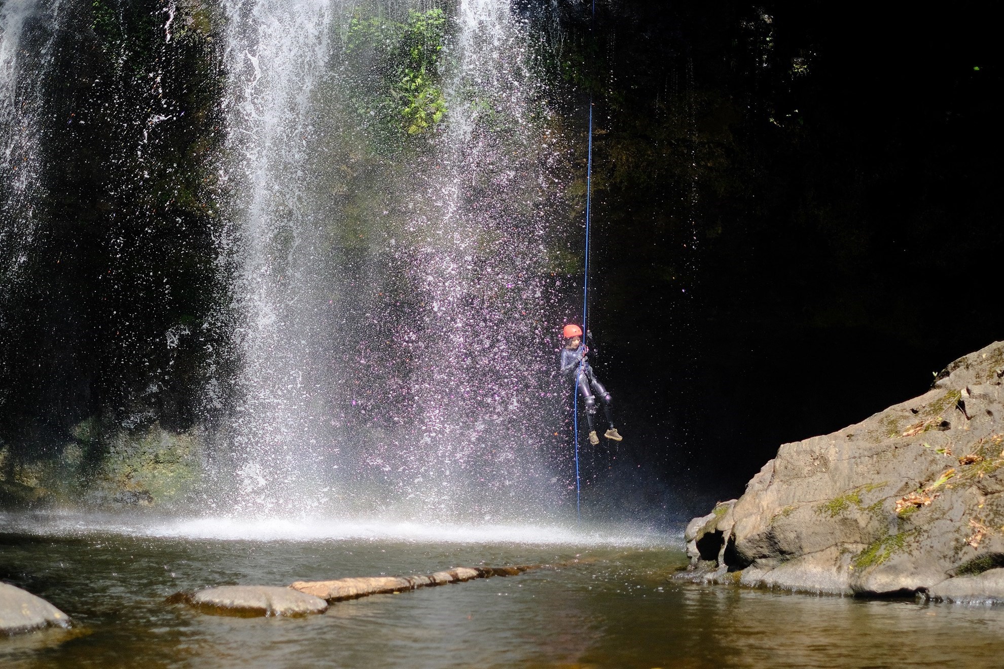 Hiking, Abseiling Canyoning Hang Động Chư Bluk