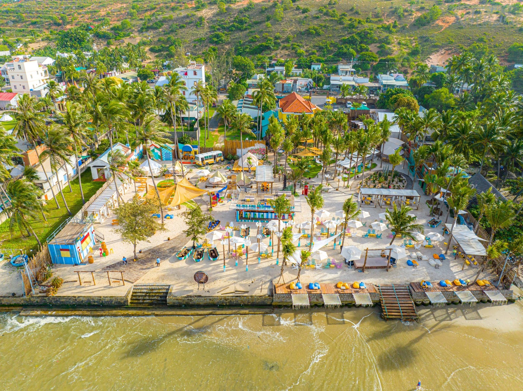 Mango Beach - Vườn Thú Mini