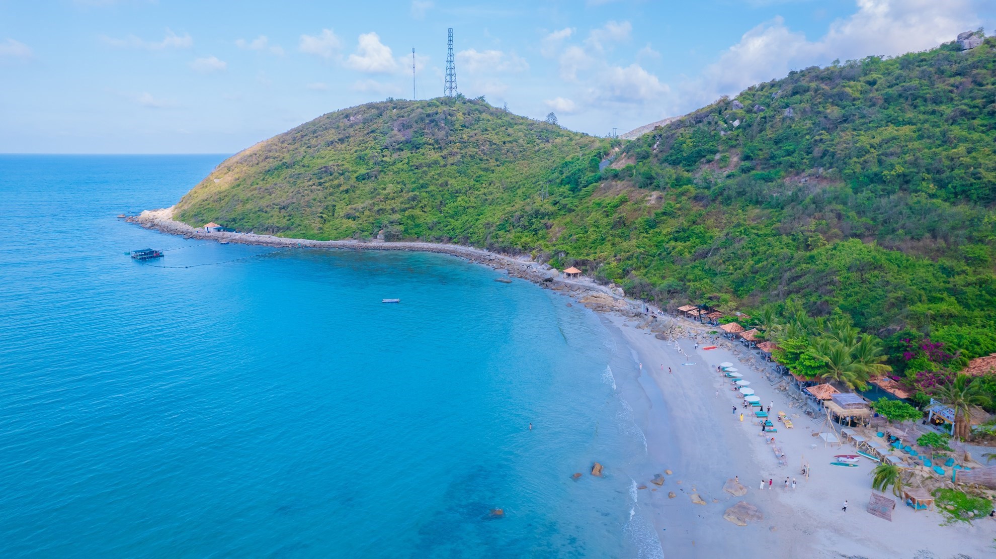Tour Tham Quan Gành Nhảy - Nhà Hát Đó