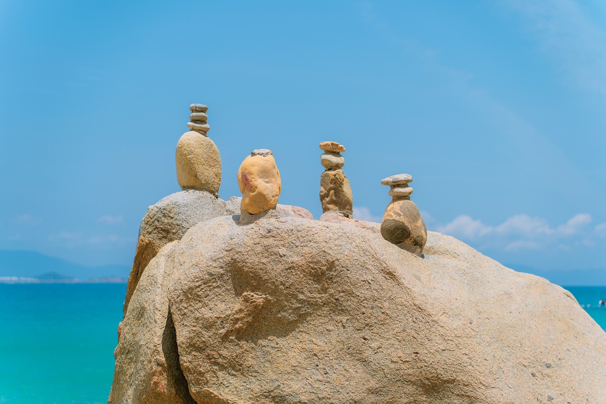Tour Tham Quan Gành Nhảy - Nhà Hát Đó