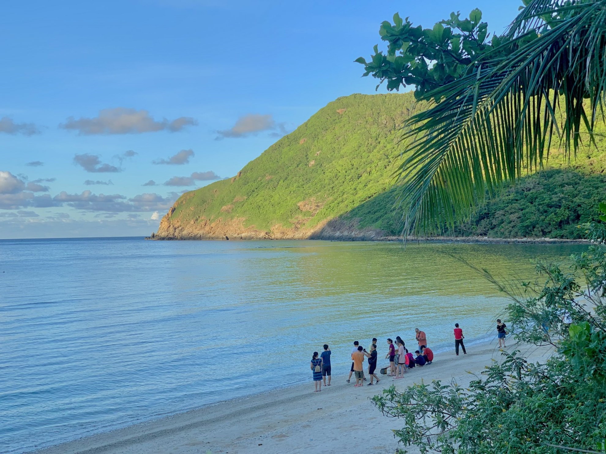 Tour Khám Phá Hòn Bà - Bơi Có Ống Thở