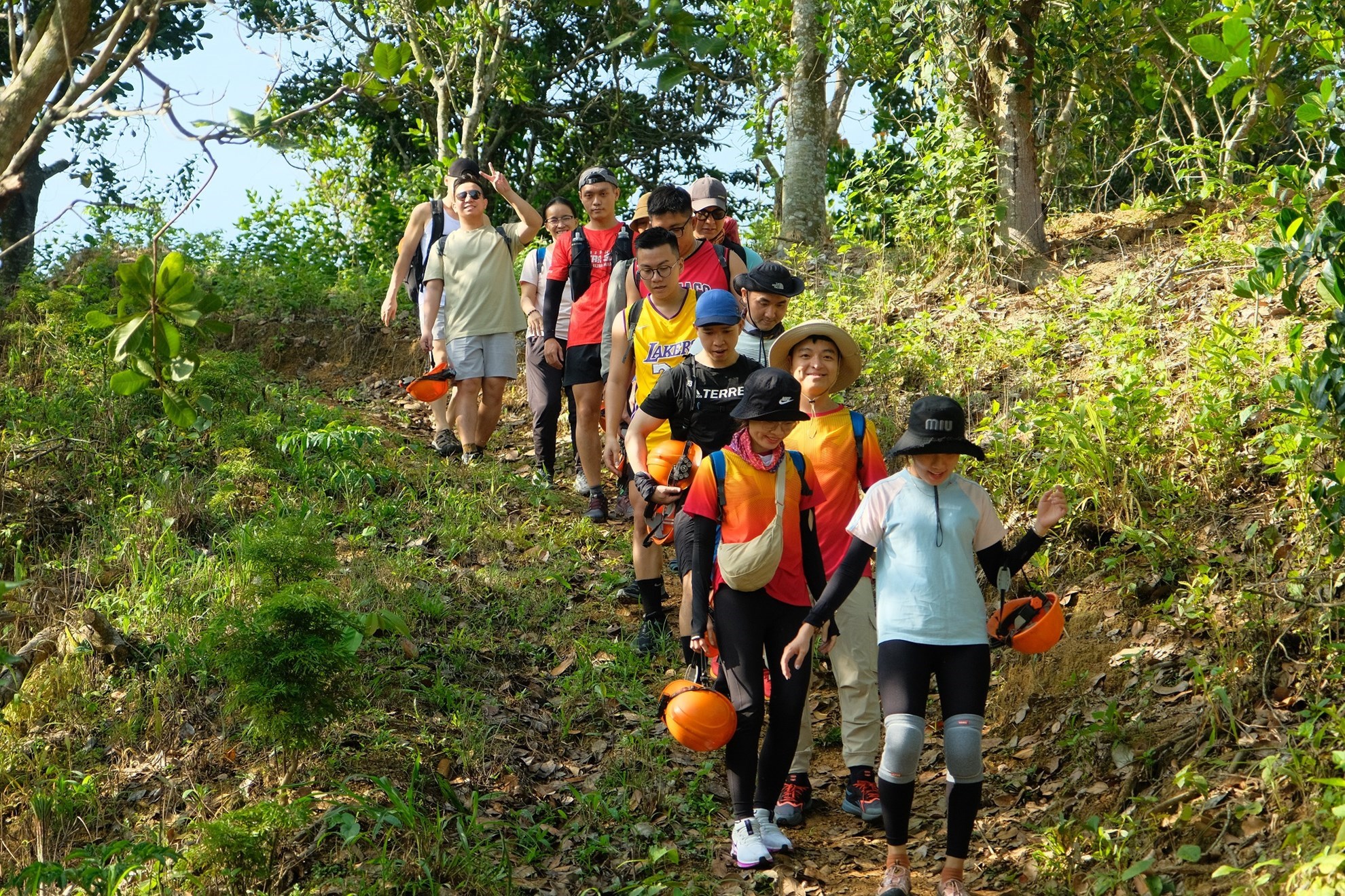 Hiking, Abseiling Canyoning Hang Động Chư Bluk