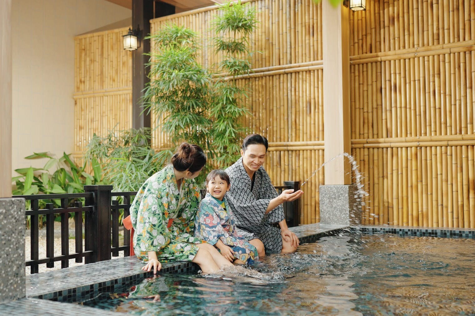 Công Viên Khoáng Nóng Ohayo Onsen & Spa