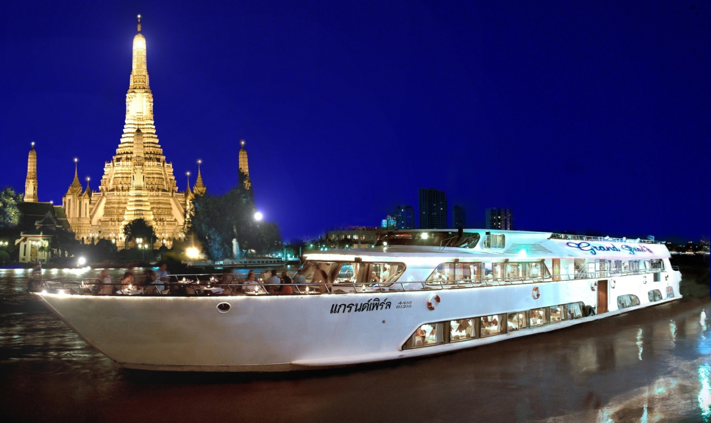 Ăn tối trên du thuyền Grand Pearl