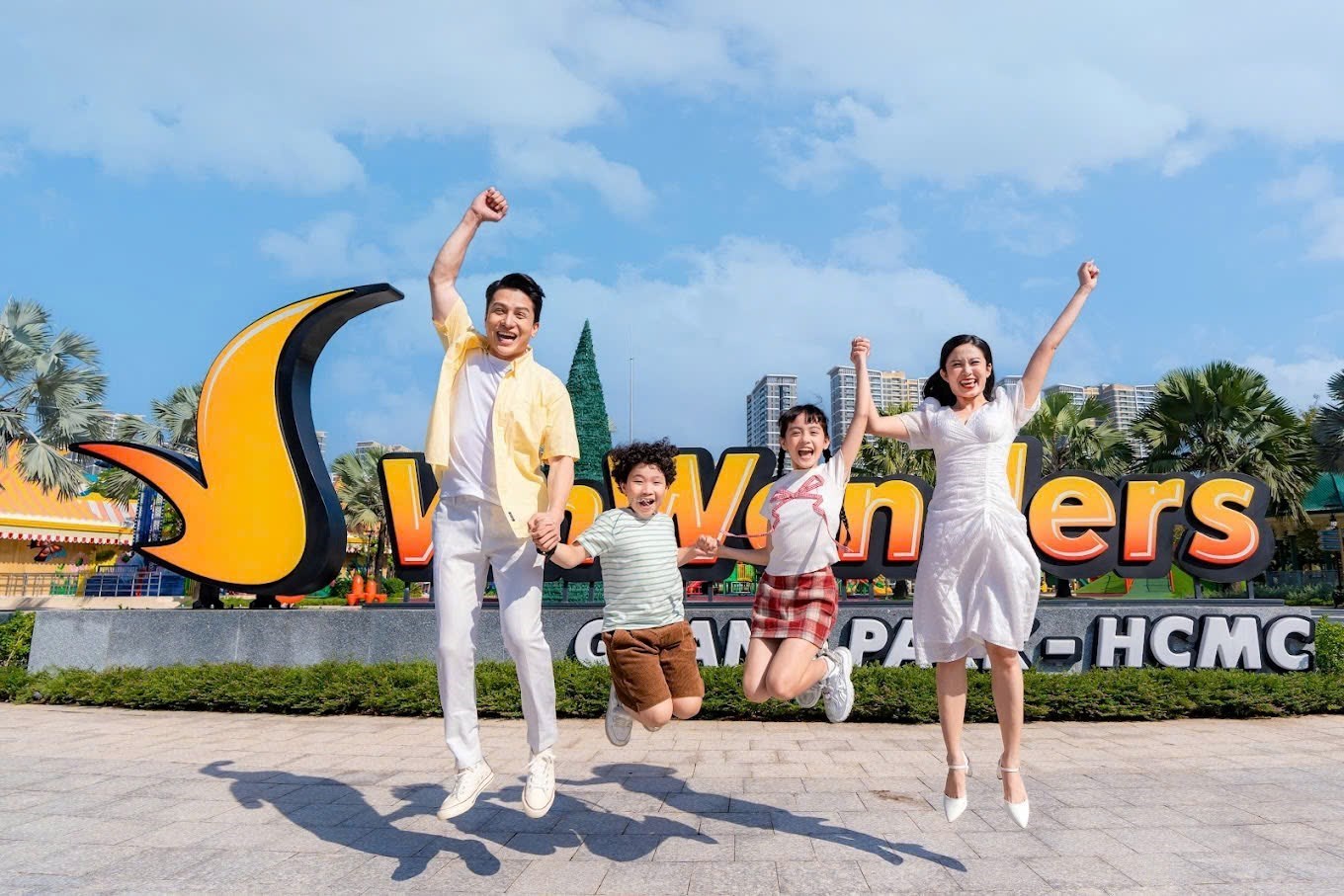 Vé Công Viên Vinwonders Grand Park HCM