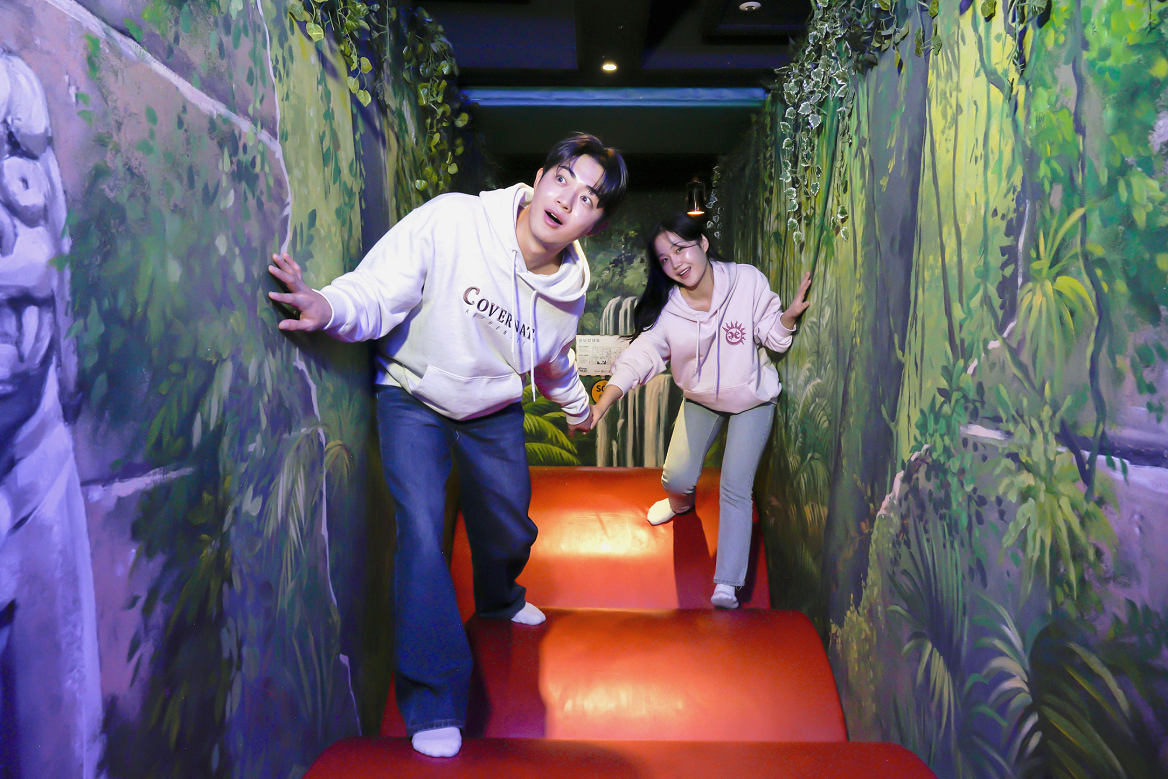 Vé Alive Museum - Dynamic Maze