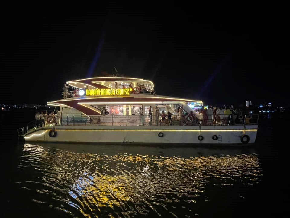 Vé Tàu Đà Nẵng Dragon Cruise