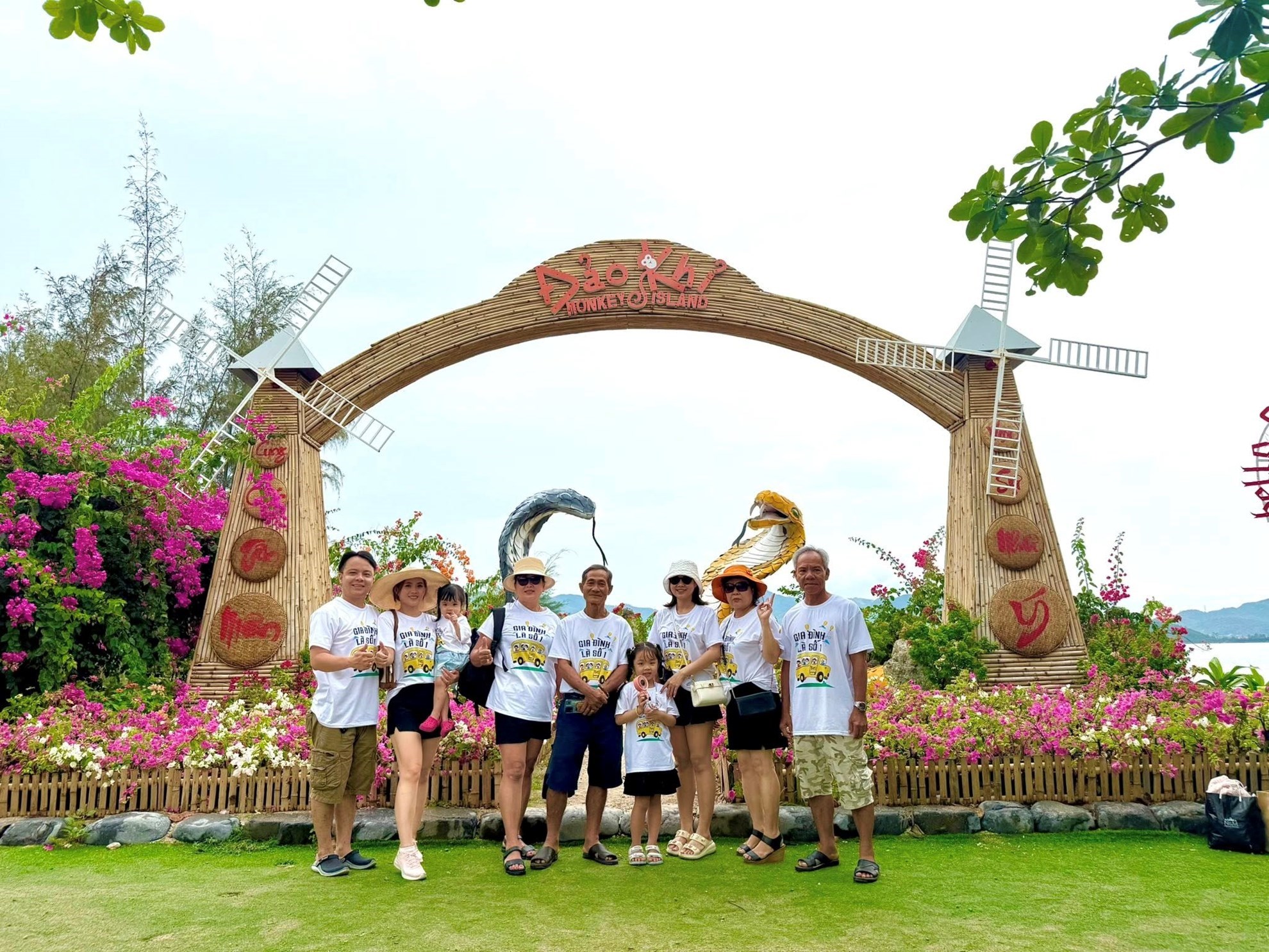 Vé Đảo Khỉ - Đảo Hoa Lan - Tour vịnh Nha Phu